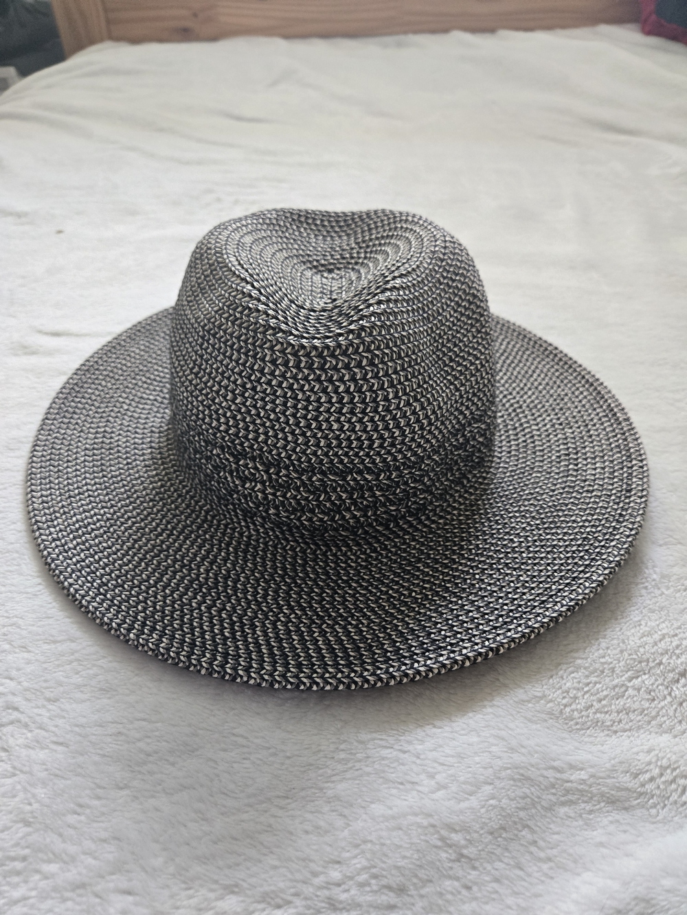 Nine West Black & White Woven Wide-Brim Hat